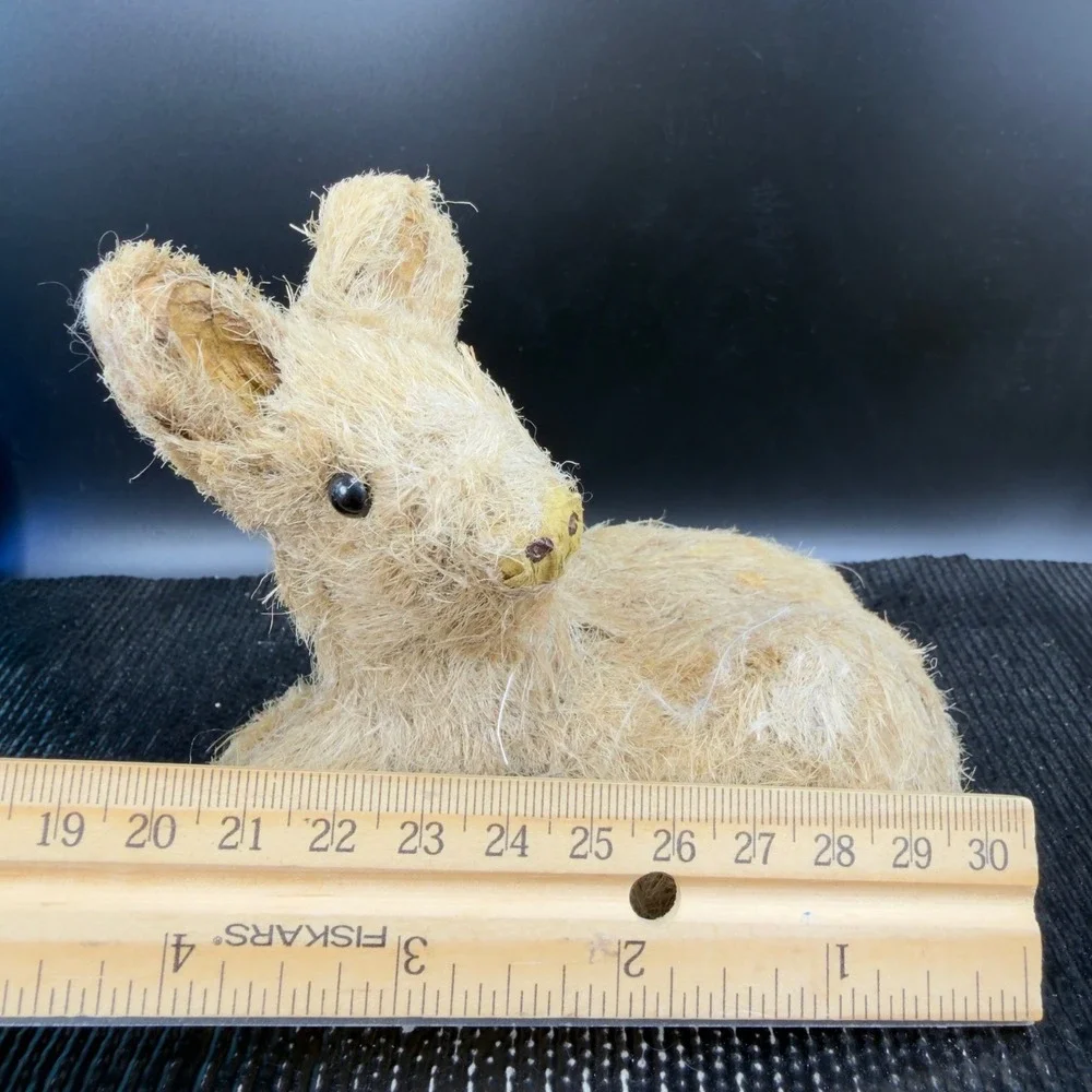 Pier 1 Imports Sisal Deer Figurines Set of 2 Tan Straw Woodland Fawn Lightweight